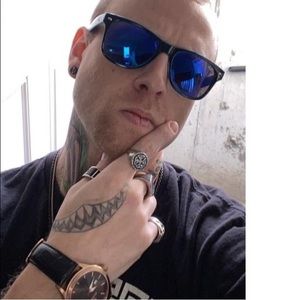 Meet your Posher, John